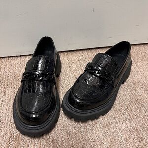 Never used beautiful black loafers